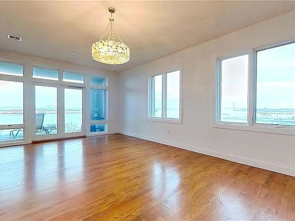 3rd image of 90 Bay Street Lndg #6BB