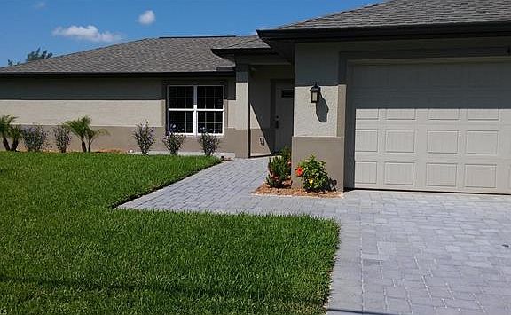 2nd image of 4544 SW 16th Pl