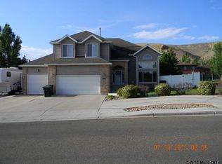 1140 Kentucky St, Green River, WY 82935