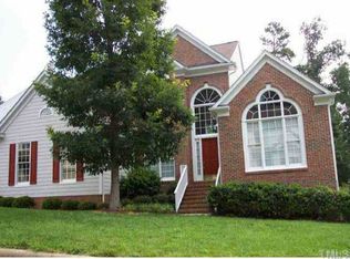 236 Strathburgh Ln, Cary, NC 27518