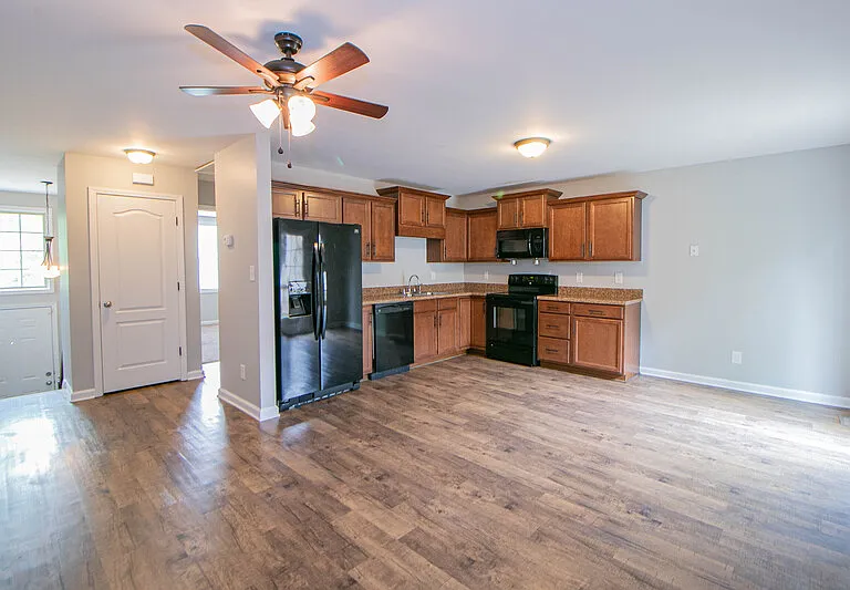 1718H Thistlewood Dr — Photo 3