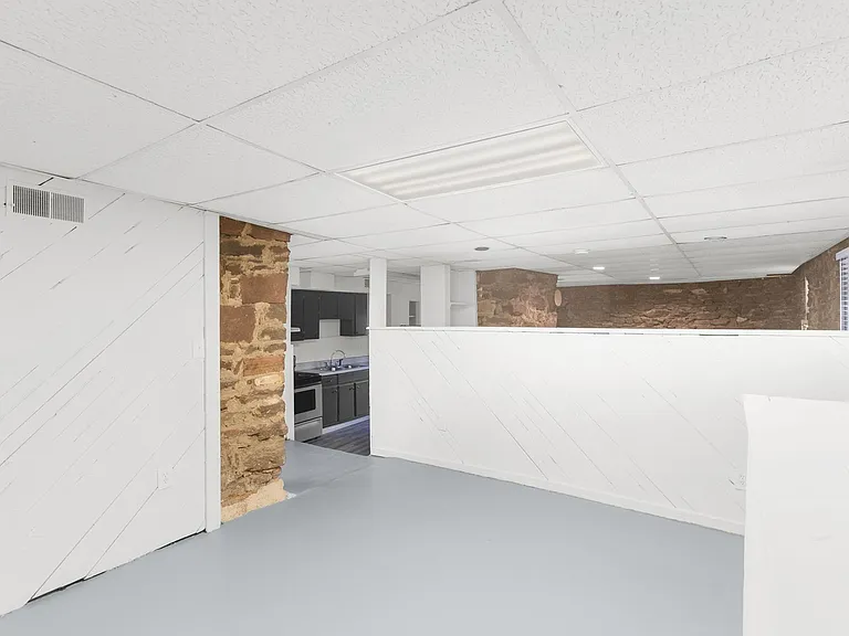Ramsay Apartments — Photo 15