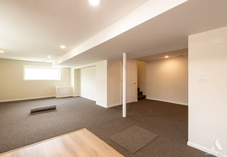 3301 N Kilbourn Ave #G — Photo 5
