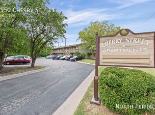 3950 N Cherry St APT 11, Kansas City, MO 64116