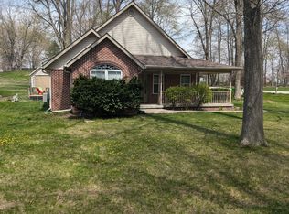 1047 S Glenway Dr, Crawfordsville, IN 47933