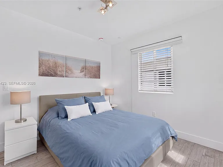 811 Jefferson Ave #204 — Photo 8