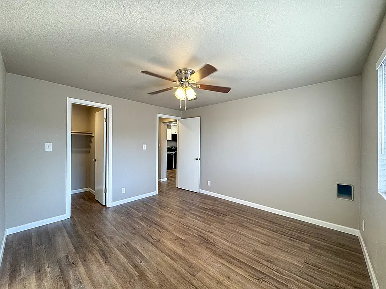 Autumn Chase Apartments — Photo 23