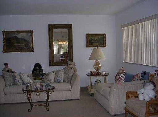 4th image of 101 Seville Ln #D