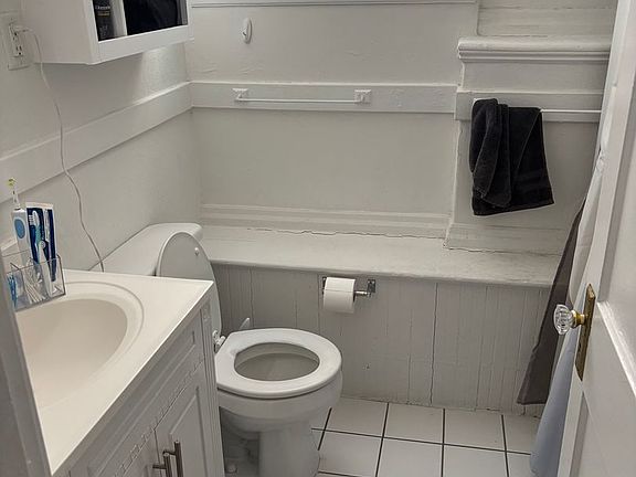 5th image of 101 Summer St APT 117