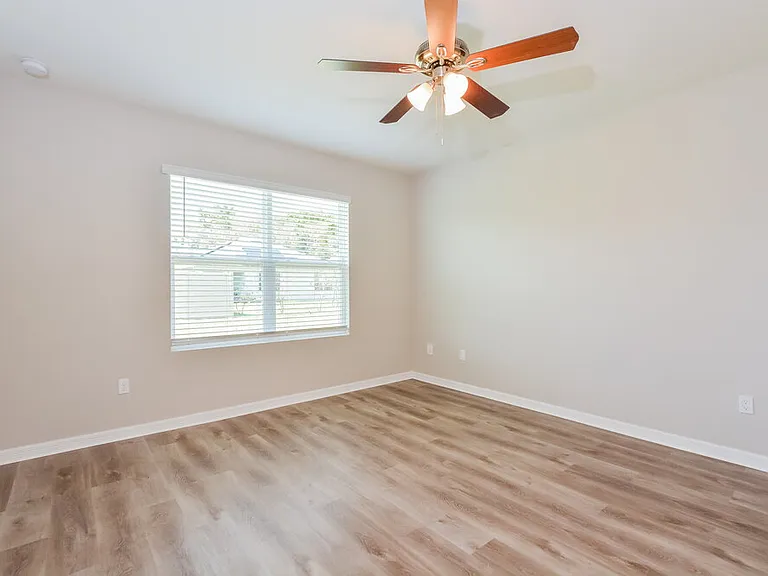 3905 Crimson Clover Dr — Photo 13