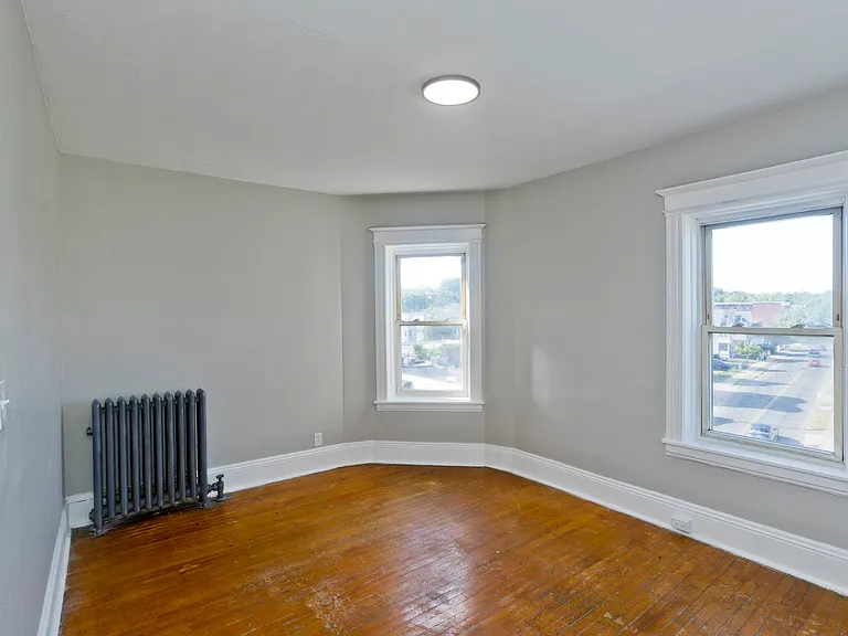 201 Dickinson St #6 — Photo 1