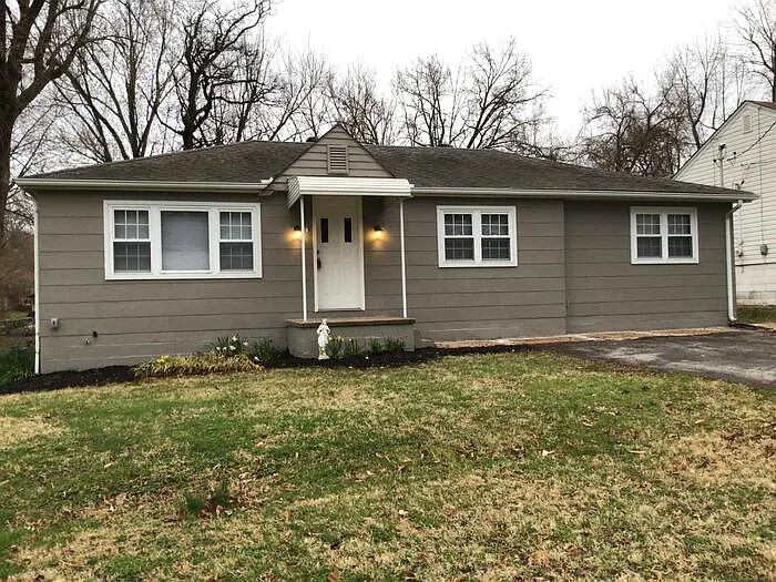 26 Williams Blvd photo 1