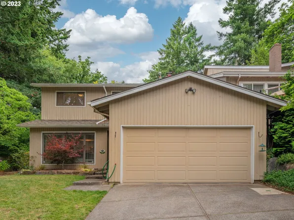 141 Touchstone Ct, Lake Oswego, OR 97035