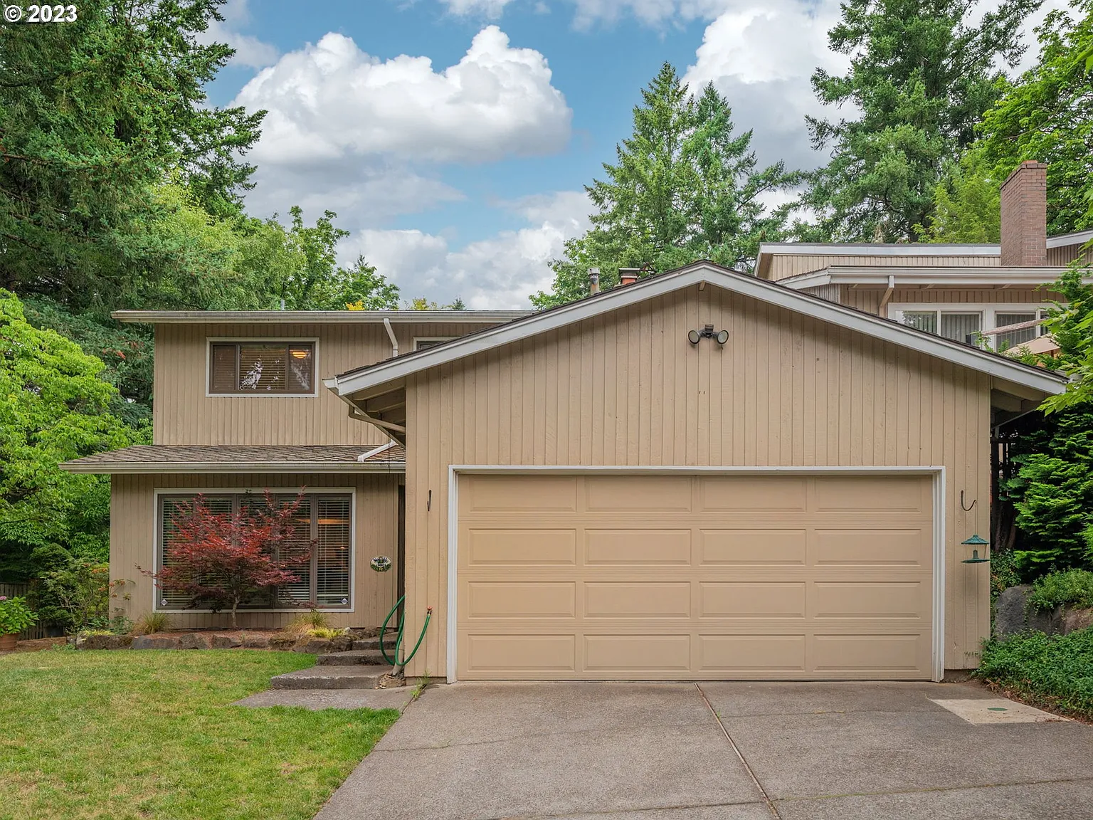 141 Touchstone Ct photo 1