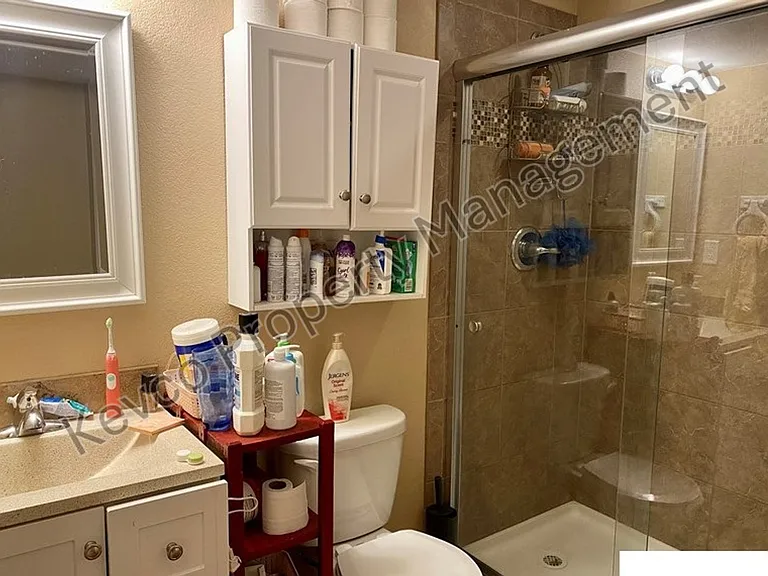 1637 Westbridge Dr #J3 — Photo 9