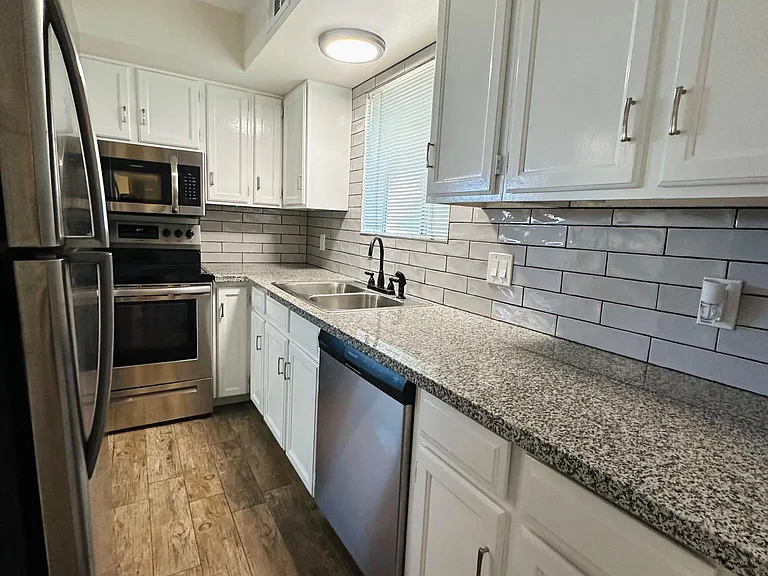 2601 W Broadway Blvd #386 — Photo 9