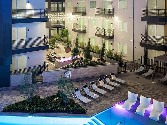 5th image of 13675 Noel Rd #208