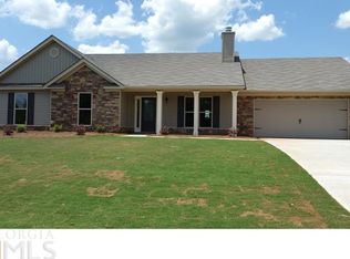 501 Cambridge Farms Dr, Hoschton, GA 30548