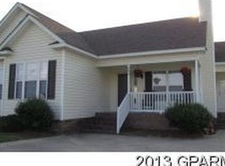 604 Avon Ridge Ln, Grimesland, NC 27837