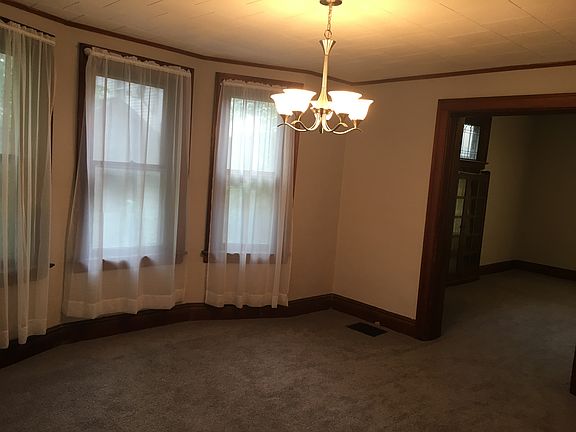 4th image of 224 Chadduck Ave