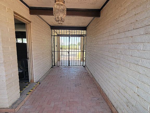 Breezeway Entry