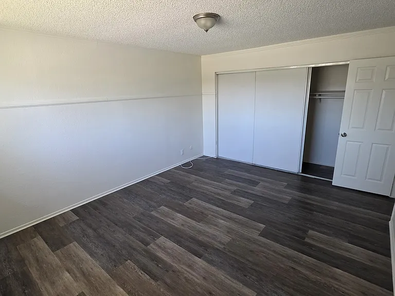 1501 S Hampstead St #9 — Photo 6