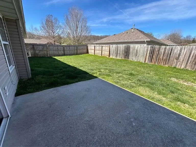 707 Stillwater Dr — Photo 11