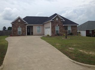9 Hillside Dr, Phenix City, AL 36870