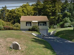 16 Foxhill Rd, Foxboro, MA 02035
