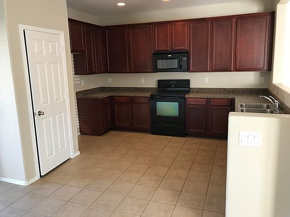 3rd image of 17160 N 185th Ln