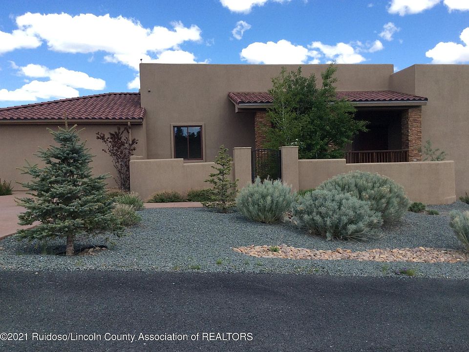 1st image of 205 Lee Trevino Ct