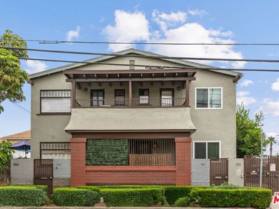 3166 San Marino St, Los Angeles, CA, 90006