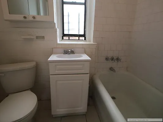 Rented by Sovereign Associates | media 15