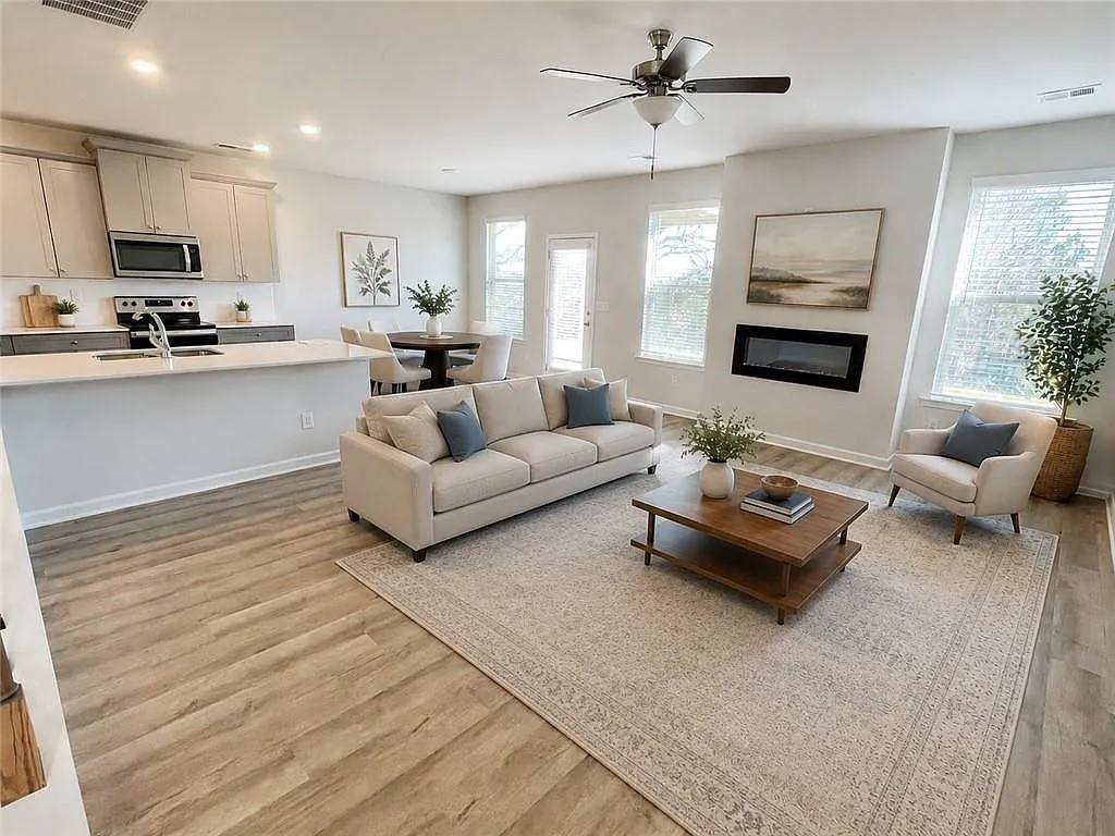 5 bed, 3.0 bath, 3279 sqft, $2,700 — Photo 4