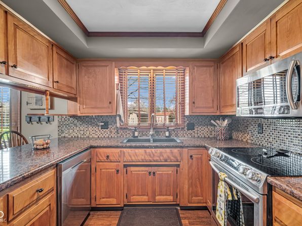4930 Founders Ct, Anderson, IN 46017