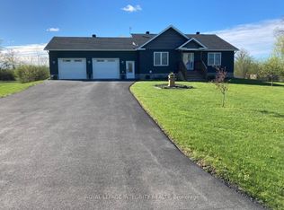 165 Bristow Dr, Montague, ON K7A5B8