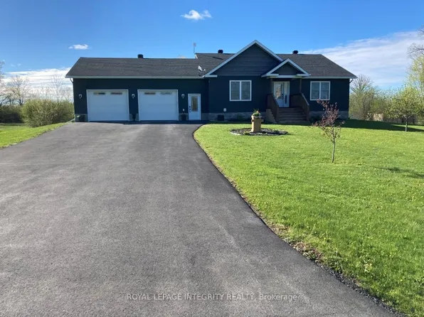 165 Bristow Dr, Montague, ON K7A 5B8