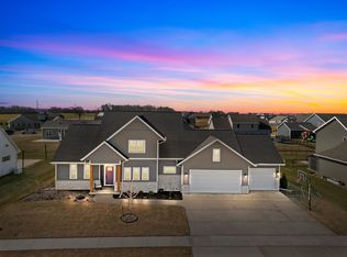 W5531 Schreiber Ln, Appleton, WI 54915