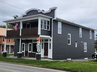 102 Franklin St APT 4, Clintonville, PA 16372