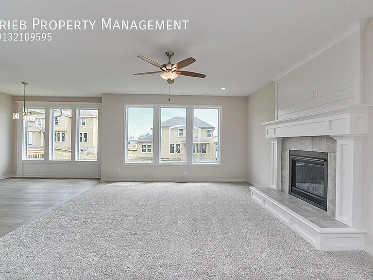 2677 W Dartmouth St — Photo 11
