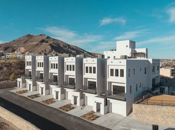 2bed/2.5bath Modern Townhomes!