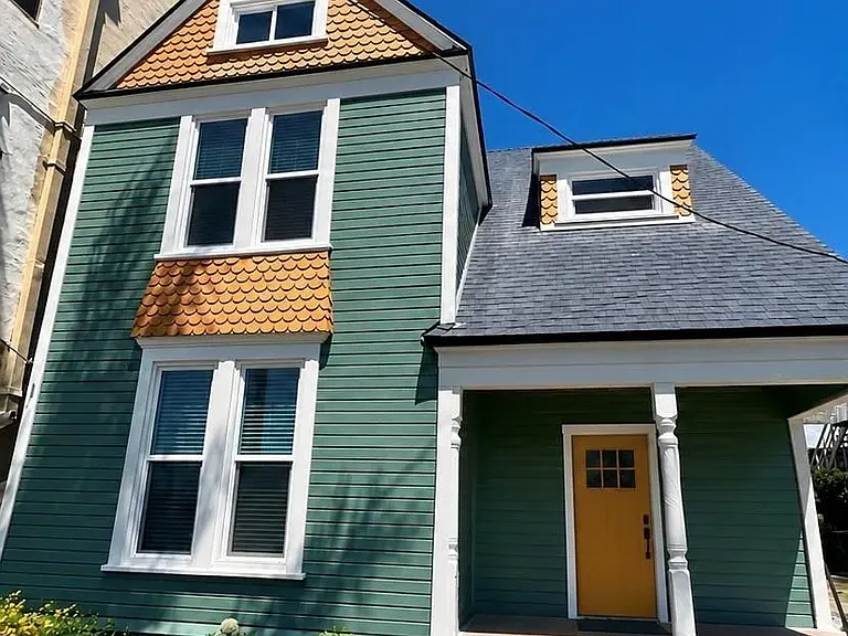 2253 Brant St — Photo 1