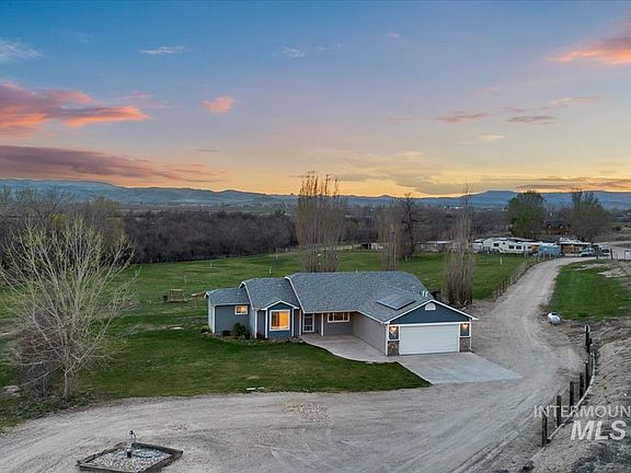 2nd image of 2417 Patch Ditch Rd