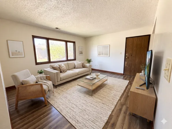 3684 W 4th St, 3684 W 4th St APT 6, Waterloo, IA 50701