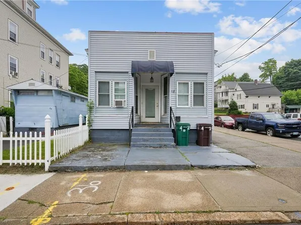 42 Transit St, Woonsocket, RI 02895