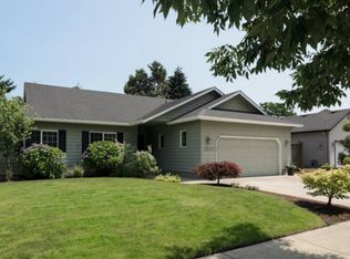 3557 Sterling Woods Dr, Eugene, OR 97408