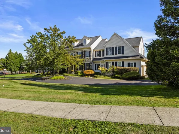 210 Quisset Ln, Wayne, PA 19087