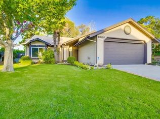 1308 Knoll Dr, Oceanside, CA 92054