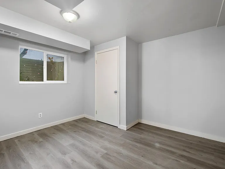 8610 S 910 E — Photo 21
