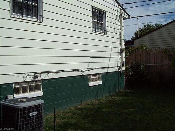 5th image of 16102 Bryce Ave